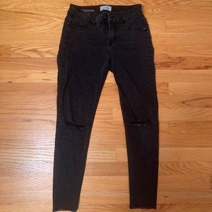 Black Ripped Skinny Jeans